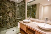 Atlantis Dumaguete Premier Suite Shared Bathroom