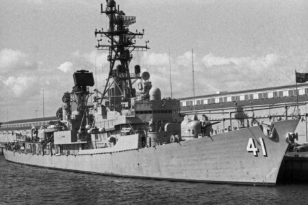 ex-HMAS Brisbane